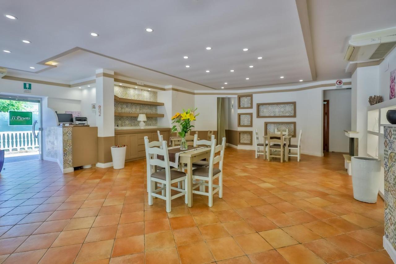Il Pineto Paestum Food & Rooms Экстерьер фото